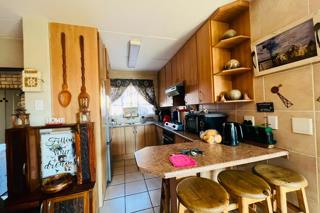 2 Bedroom Property for Sale in Vaalpark Free State